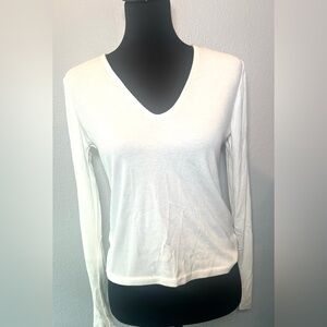 YANA K. Amelia Long Sleeve V Neck Top Size Medium